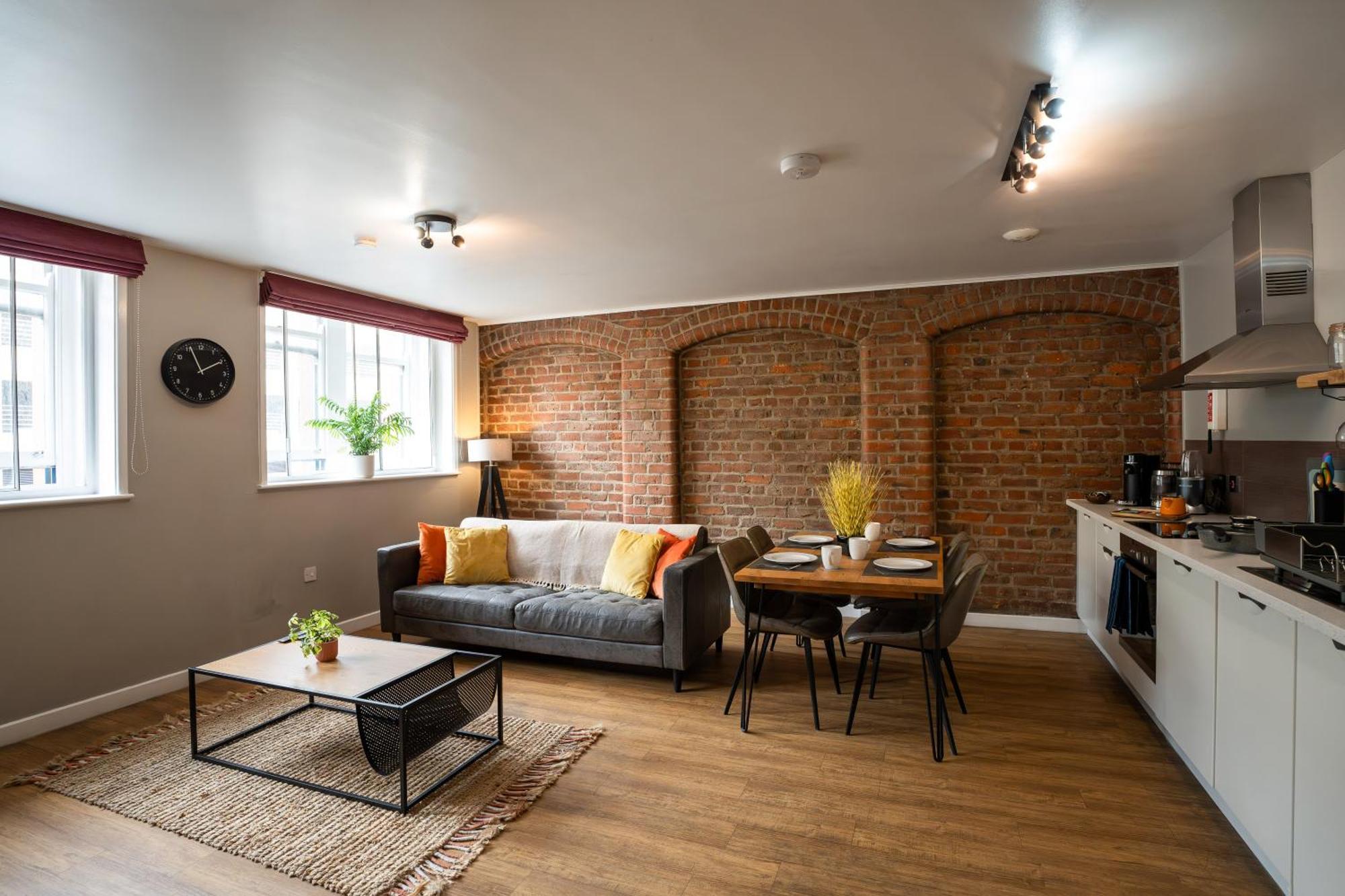High Street Town House — Photos 3